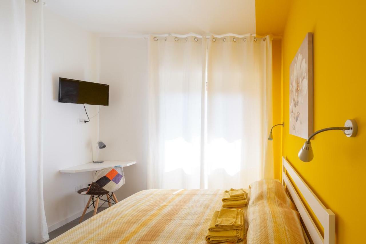 Castelvi Rooms Cagliari Exteriör bild