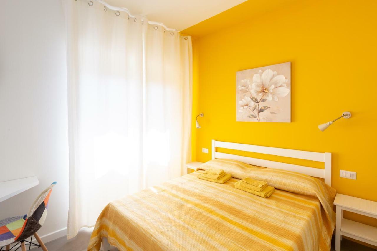 Castelvi Rooms Cagliari Exteriör bild